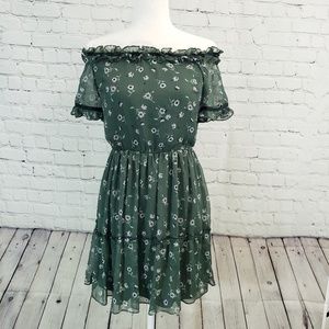 Miss Selfridge green floral dress. Size 6.